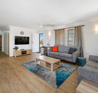 Comfy  Cosy Upstairs - Surfers Paradise Gold Coast
