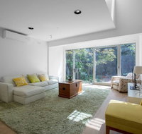 Comfy holiday house with poolRosanna - Surfers Paradise Gold Coast