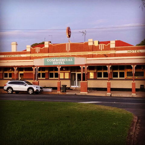 Commercial Hotel - Surfers Paradise Gold Coast 3