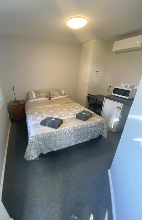 Commercial Hotel Curlewis - Surfers Paradise Gold Coast 3