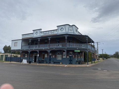 Commercial Hotel Curlewis - Surfers Paradise Gold Coast 0