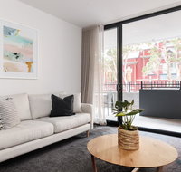 Contemporary Apartment In Newcastle CBD - Surfers Paradise Gold Coast