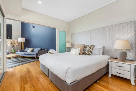 Corporate Boardies @ Bells Boulevard - Surfers Paradise Gold Coast 1