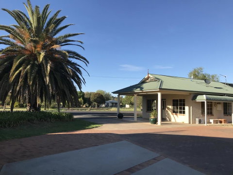 Country Gardens Motor Inn - Surfers Paradise Gold Coast 0