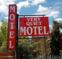 Cowra Crest Motel - Surfers Paradise Gold Coast