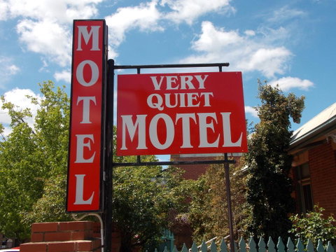 Cowra Crest Motel - Surfers Paradise Gold Coast 0
