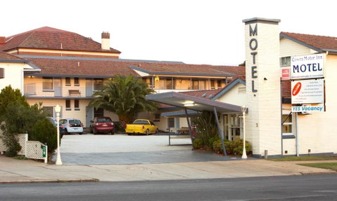 Cowra Motor Inn - Surfers Paradise Gold Coast 0