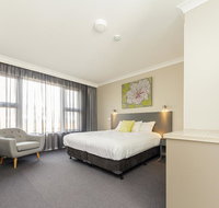 Cowra Services Club Motel - Surfers Paradise Gold Coast