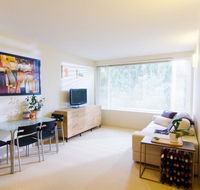 Cozy One Bedroom Apartment in Waverton - Surfers Paradise Gold Coast