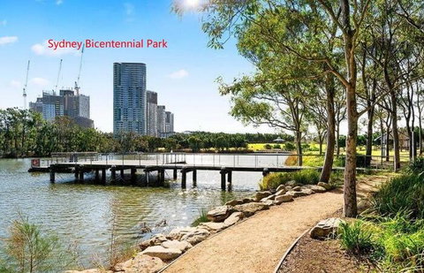 Cozy Spacious Home In Sydney Olympic Park - Surfers Paradise Gold Coast 0