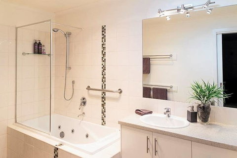 Creekside Apartment - Surfers Paradise Gold Coast 2