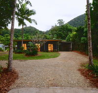 Daintree Rainforest Beach House - Surfers Paradise Gold Coast