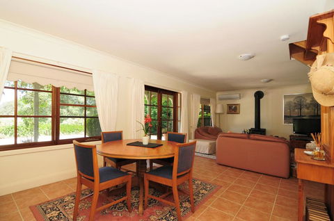Daisy Cottage - Surfers Paradise Gold Coast 3