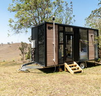 Dam It Getaway Tiny House - Surfers Paradise Gold Coast