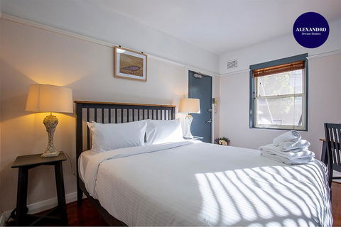 DARLINGHURST STUDIO // SHARED ROOFTOP SPACE - Surfers Paradise Gold Coast 2