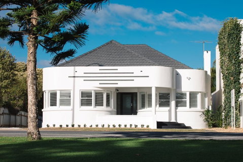 Deco Beach Luxury Apartments - Surfers Paradise Gold Coast 0