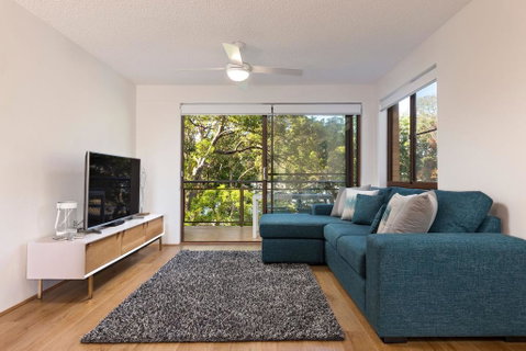 Deja Views - Nelson Bay - Surfers Paradise Gold Coast 1