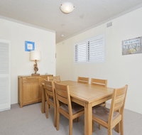 Del Rae Unit 6/25 Shoal Bay Road - Surfers Paradise Gold Coast