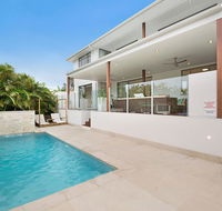 Deluxe on Water - Surfers Paradise Gold Coast