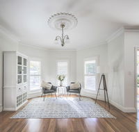 Diggers Beach Cottage - Surfers Paradise Gold Coast