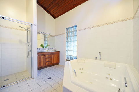 Diggers Beach Surf House - Surfers Paradise Gold Coast 2