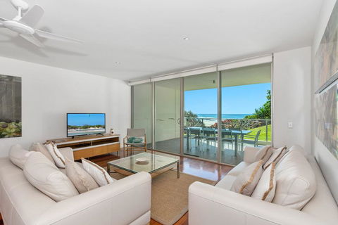 DIRECT BEACH ACCESS - 3 BED APART - CABARITA BEACH - Surfers Paradise Gold Coast 1