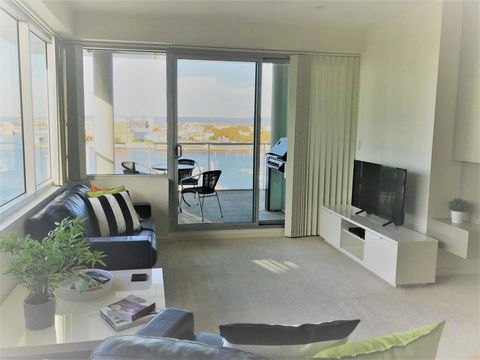 Dolphin View At Spinnaker - Surfers Paradise Gold Coast 1