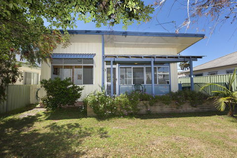 DOUGLAS COTTAGE FORSTER - Surfers Paradise Gold Coast 0
