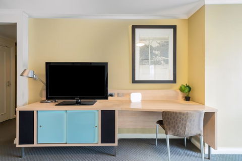 DREAM HARBOUR VIEW 2 BRM // GYM, POOL And PARKING - Surfers Paradise Gold Coast 2