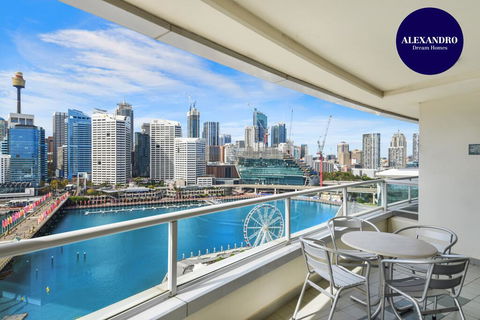DREAM HARBOUR VIEW 2 BRM // GYM, POOL And PARKING - Surfers Paradise Gold Coast 0