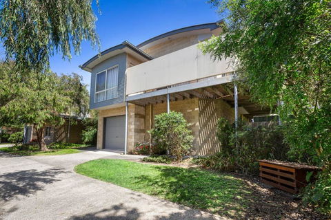 DRIFTWOOD VILLA - Free Wifi, Walk To Beach - Surfers Paradise Gold Coast 0