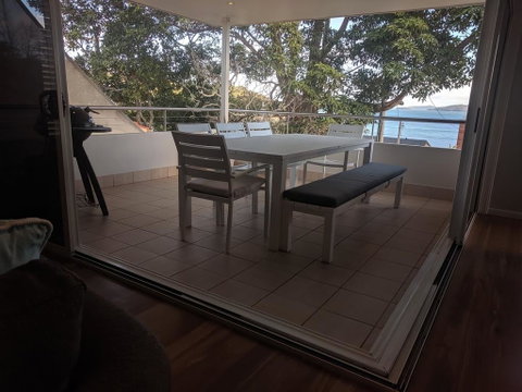 Dutchman's Bay Escape Nelson Bay - Surfers Paradise Gold Coast 2