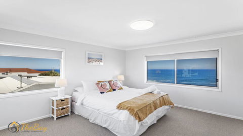 Elanora - Ocean St No.8 - Surfers Paradise Gold Coast 1