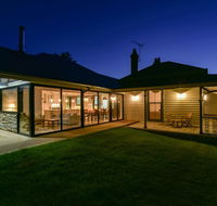 Elm Tree Lodge Beechworth - Surfers Paradise Gold Coast