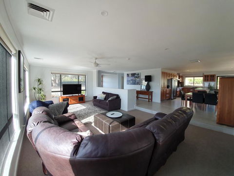 EP Getaway - Surfers Paradise Gold Coast 3
