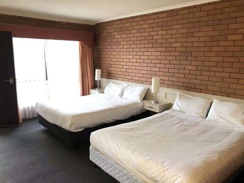 Essendon Motel - Surfers Paradise Gold Coast 1
