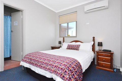 Eyre Hotel - Surfers Paradise Gold Coast 0