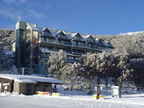 Falls Creek Country Club - Surfers Paradise Gold Coast 2