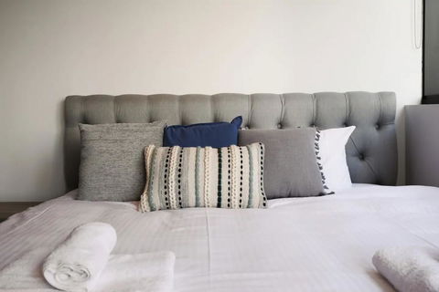 Fantastic 2 Bedroom Apartment In Melbourne's Southbank - Surfers Paradise Gold Coast 3