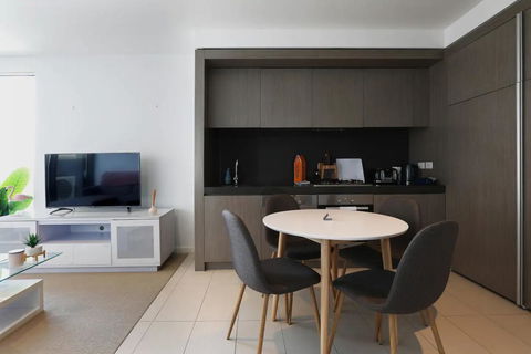 Fantastic 2 Bedroom Apartment In Melbourne's Southbank - Surfers Paradise Gold Coast 1