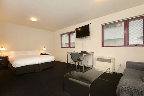 Fasils Home - Surfers Paradise Gold Coast 0