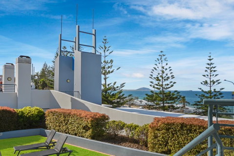 FAVOURITE GET-AWAY ON THE BEACHFRONT - Surfers Paradise Gold Coast 3