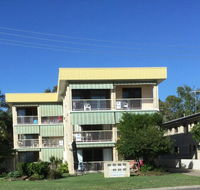 First Floor Unit with waterviews from your balcony - Surfers Paradise Gold Coast