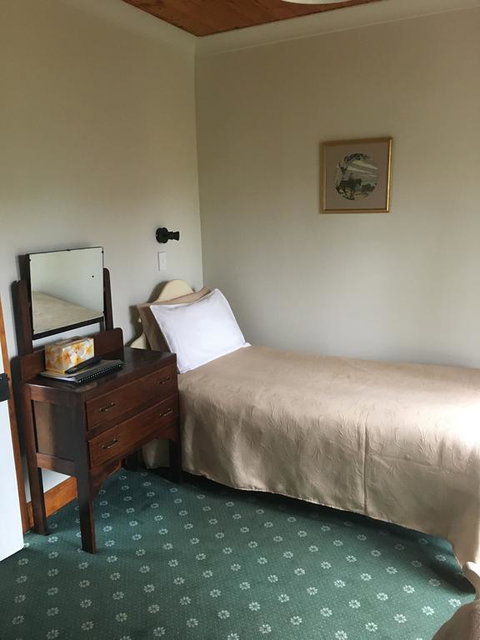 Fitzpatricks Inn - Surfers Paradise Gold Coast 1