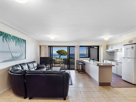 Florentine, Unit 2/11 Columbia Close - Surfers Paradise Gold Coast 3
