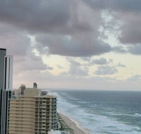 Focus Resort Oceanfront Apartments in Surfers with Ocean and Hinterland Views 25 steps to Beach - Surfers Paradise Gold Coast