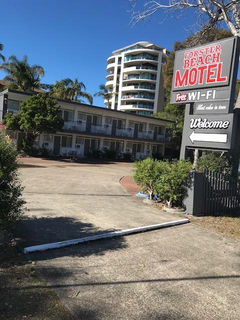 Forster Beach Motel - Surfers Paradise Gold Coast 2