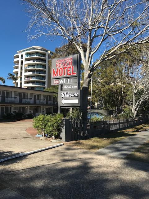 Forster Beach Motel - Surfers Paradise Gold Coast 1