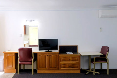 Forster Motor Inn - Surfers Paradise Gold Coast 3