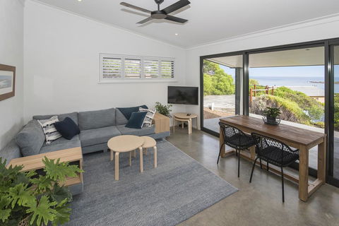 FortyTwo Mini - Surfers Paradise Gold Coast 0